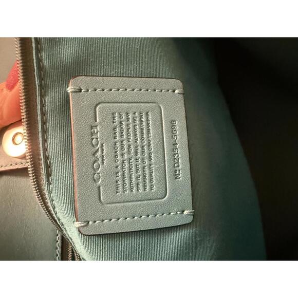 Stylish Coach Signature Tote Bag - 2023 5696 - Picture 6 of 8